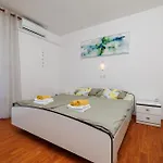 Appartement By The Sea In Lopar