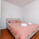 Appartement By The Sea In