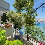 By The Sea In Appartement Lopar