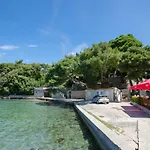 By The Sea In Appartement