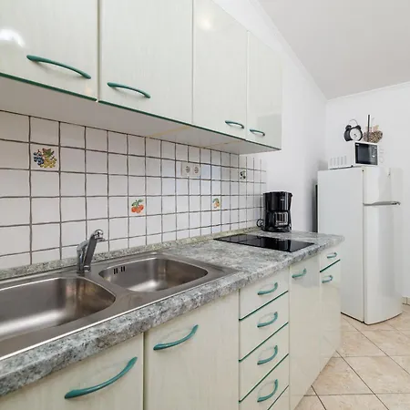 Apartment By The Sea In Lopar