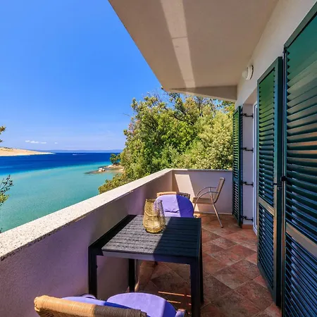 By The Sea In Apartment Lopar