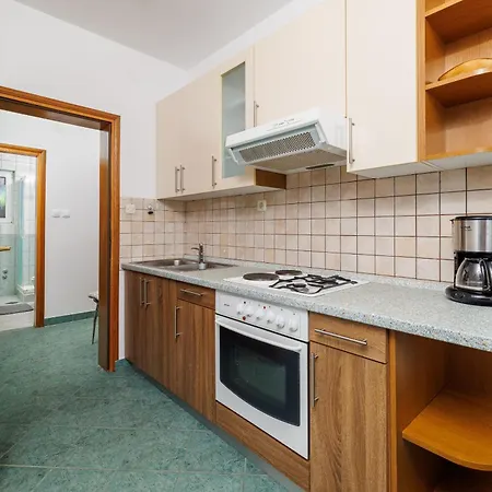 Apartment By The Sea In *