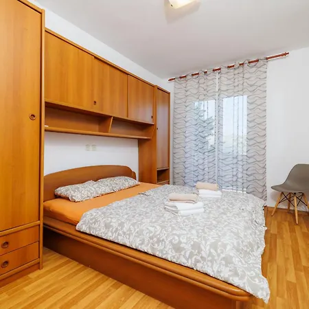 By The Sea In Apartment Lopar