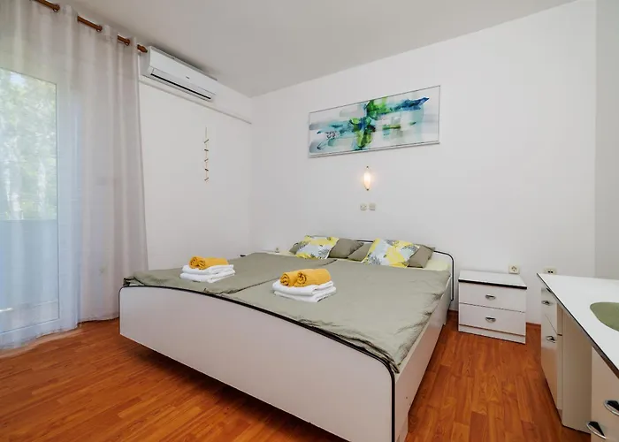 Appartamento By The Sea In Lopar