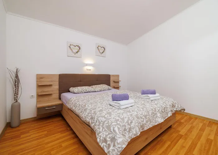 Apartment By The Sea In Lopar