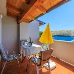 By The Sea In Apartman *
